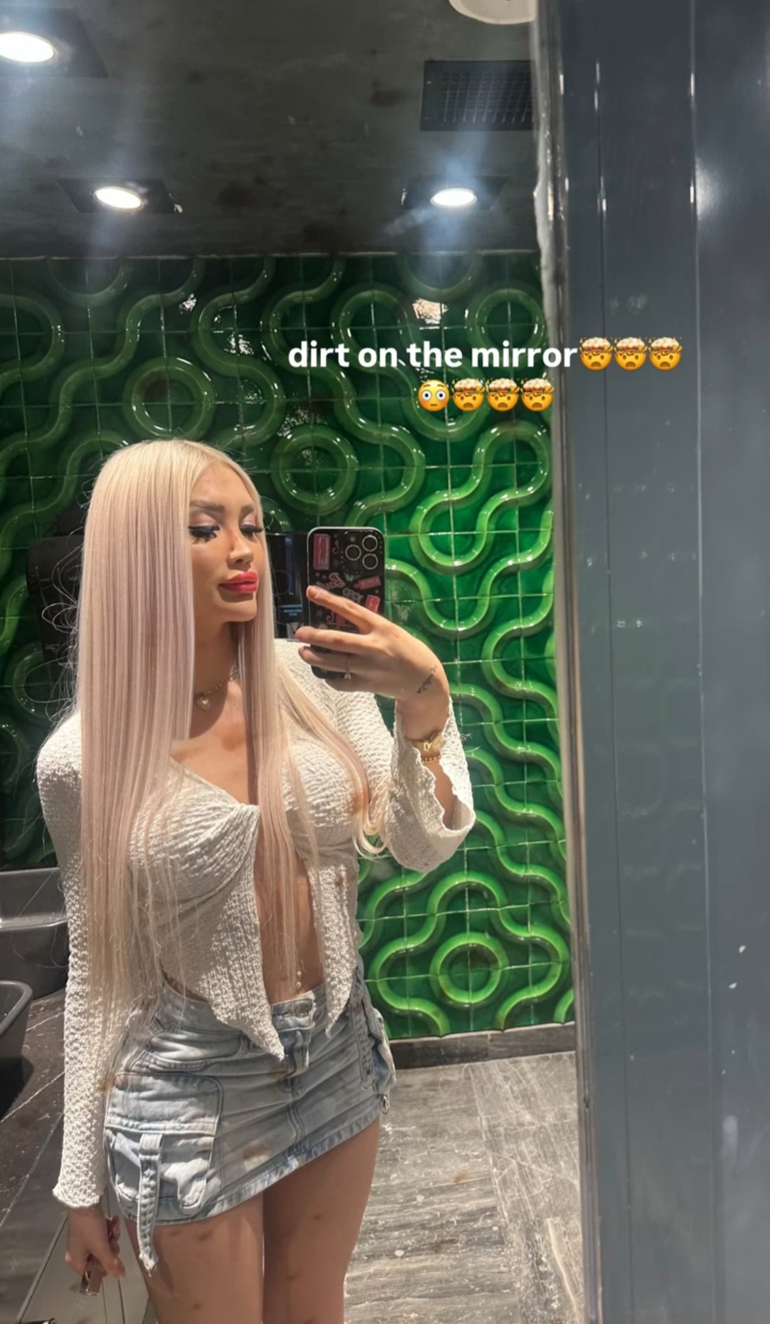 Karabayat Liseli Bayan Escort Bayan Zuhal