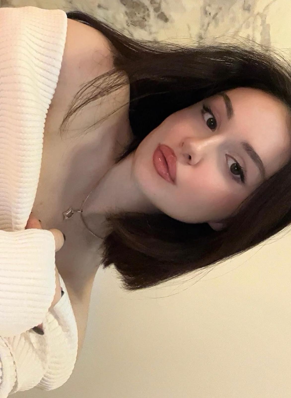 Başgöze Bayan Bayan Escort Neval